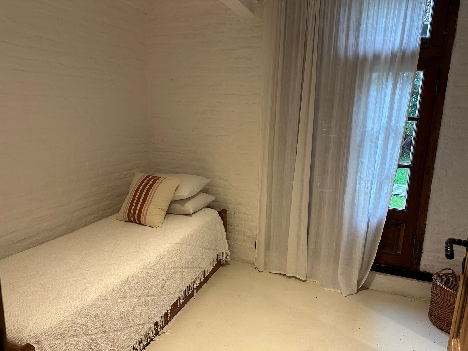 Habitación individual luminosa